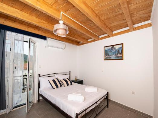 Christos Appartments בית נופש